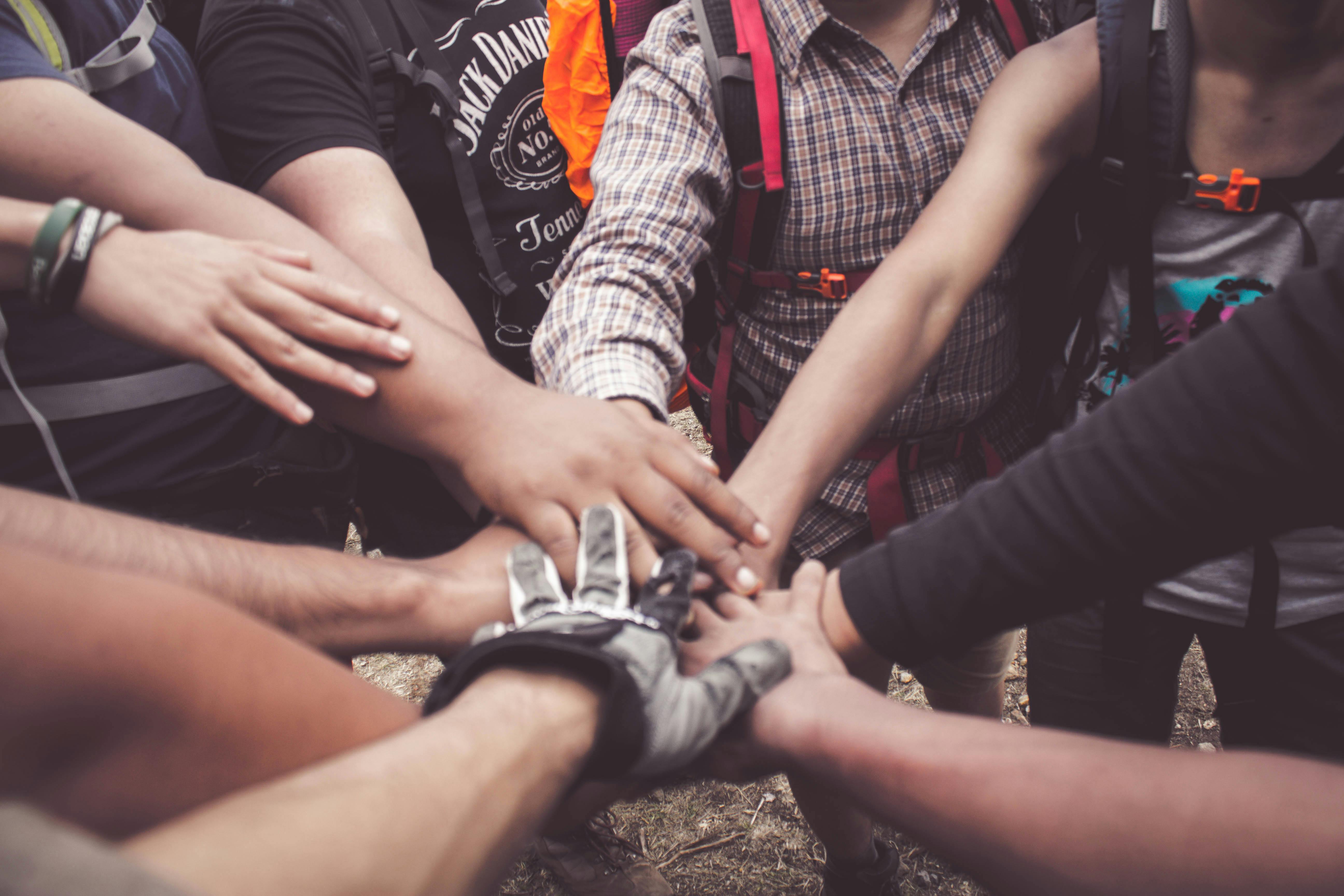 Youth volunteers serving community